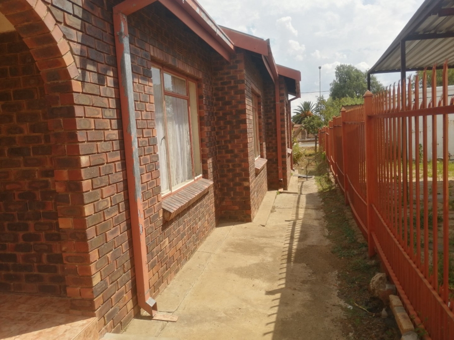 3 Bedroom Property for Sale in Botshabelo Free State